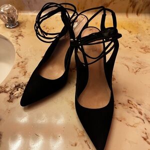 Aldo lace up black heals